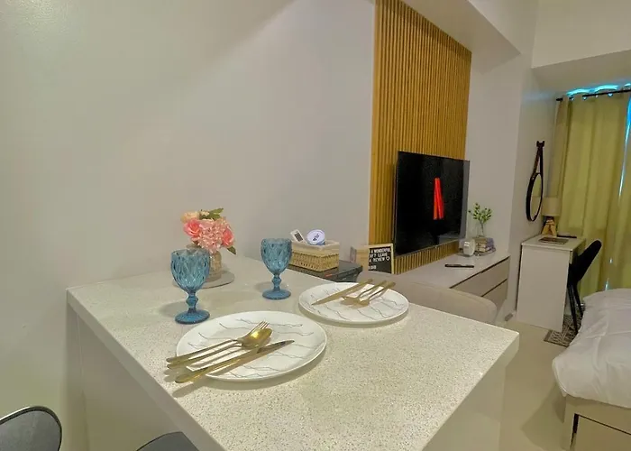 Cozy At 38 Park Avenue, It Park With Pool & Gym Access, And Netflix-ready セブ市