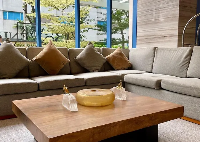 Cozy At 38 Park Avenue, It Park With Pool & Gym Access, And Netflix-ready アパート
